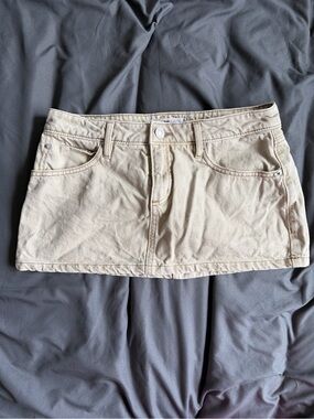 Garage skirt